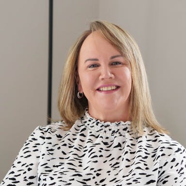 Dr Antoinette Roberts